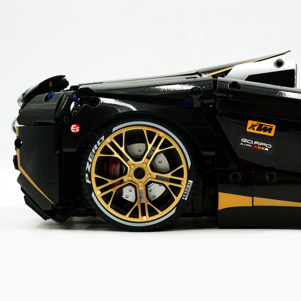 McLaren 720S Remote-Controlled Hypercar (3,658 pcs)