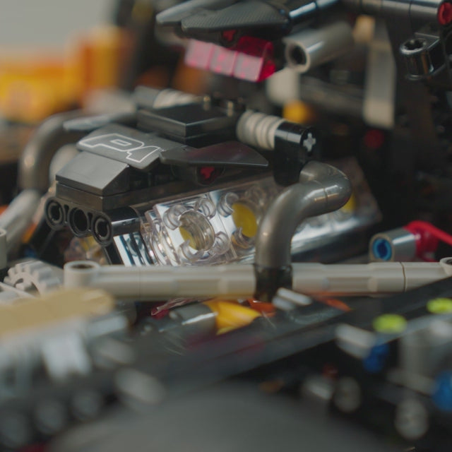 GM McLaren P1 - 3893 Pieces